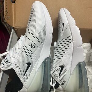 New Nike Air Max 270 White Sneakers Women Size 7.5